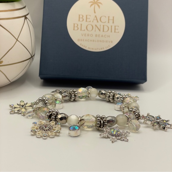 Snowflake Crystal Stretch Bracelet AB Aurora Borealis Rhinestones Linen ❄️💎 - Picture 9 of 11